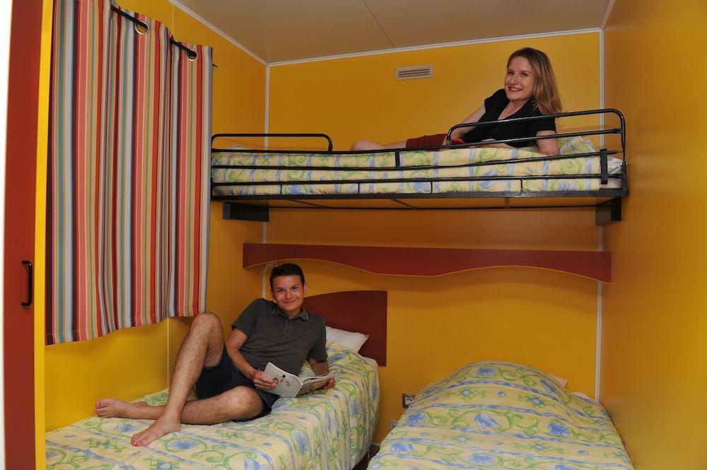 Camping De La Liez Hotel Peigney Ngoại thất bức ảnh