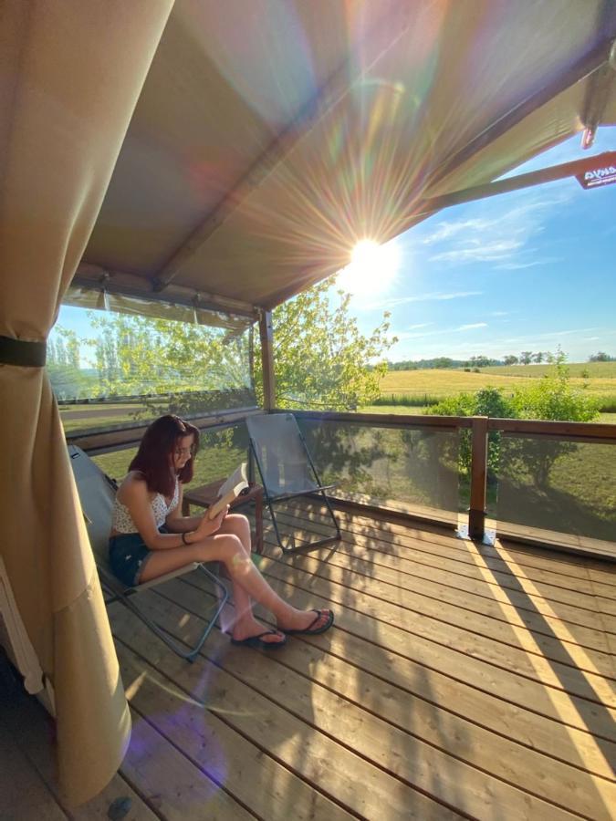 Camping De La Liez Hotel Peigney Ngoại thất bức ảnh